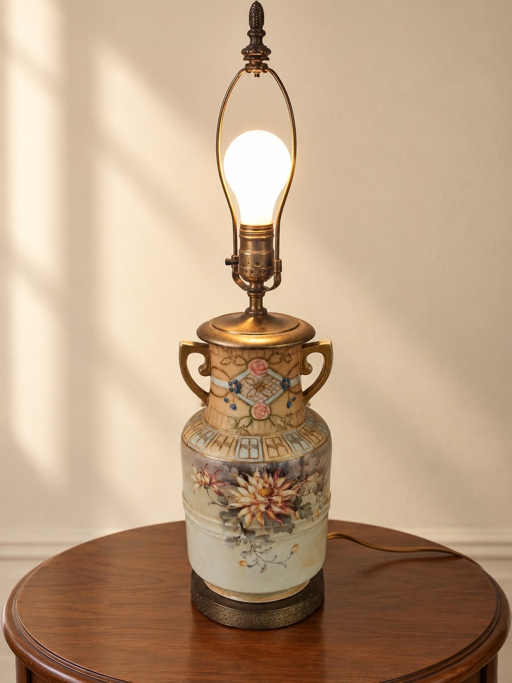 Hand-Painted Floral Ceramic Table Lamp in Cream and Gold Accent
